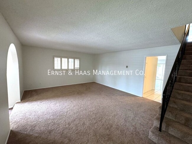 Building Photo - 242 1/2 Belmont Ave.-