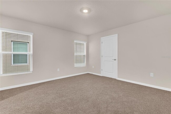 Building Photo - 2872 NE 21st Ct Rd