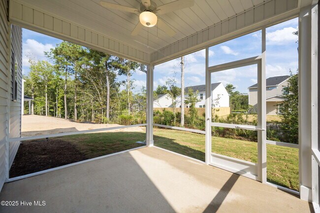 Building Photo - 186 Citadel Dr