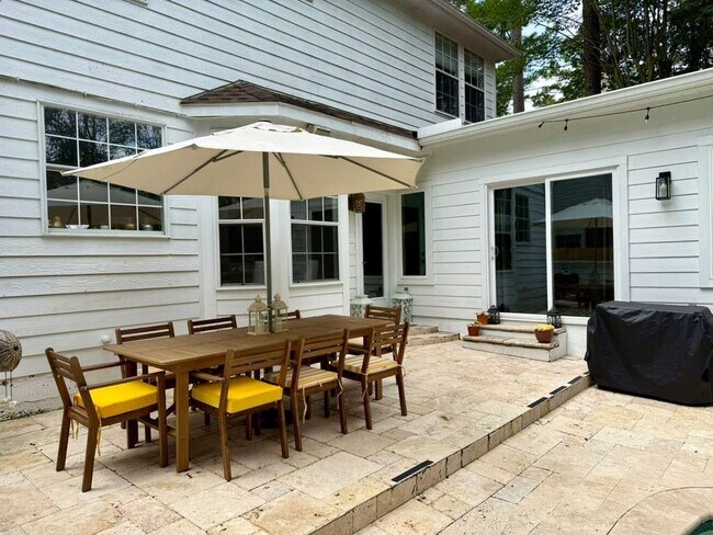 Building Photo - 65 S Hidden View Cir