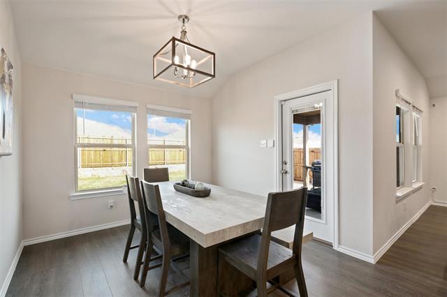 Building Photo - 813 Twin Edge Dr