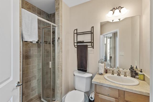 Building Photo - 500 Throckmorton St