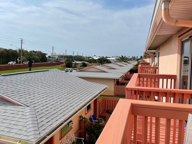 Building Photo - 708 Sea Palm Ln