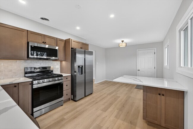 Building Photo - 500 Colgate Ct