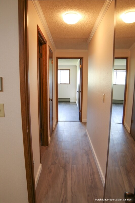 Building Photo - 408 La Villa Dr