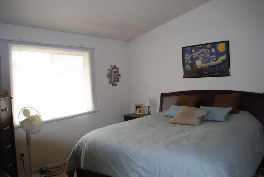 Building Photo - 2108 S Linda Vista Pl