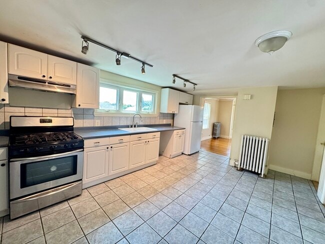 Primary Photo - 85 Lynnfield St