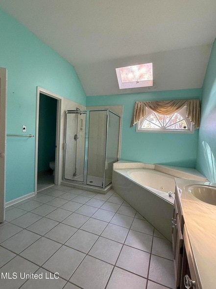 Building Photo - 1327 Fox Chase Dr