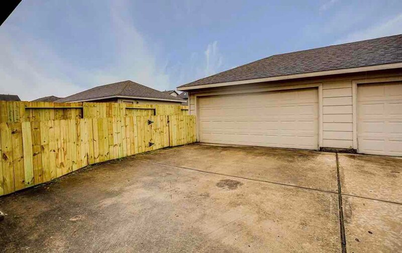 Building Photo - 16818 Mammoth Springs Dr
