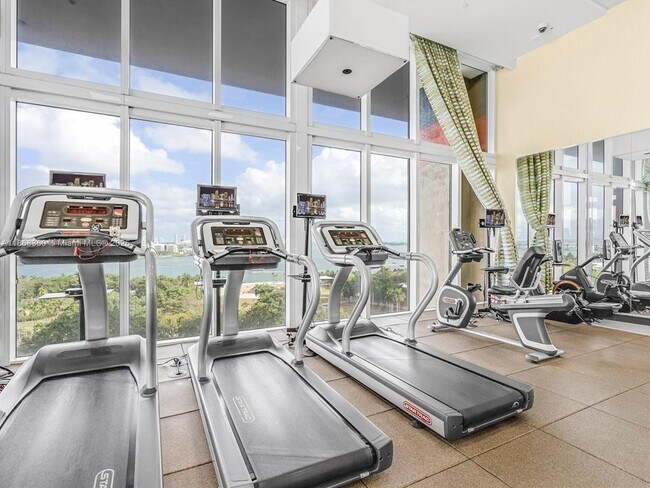 Building Photo - 50 Biscayne Blvd