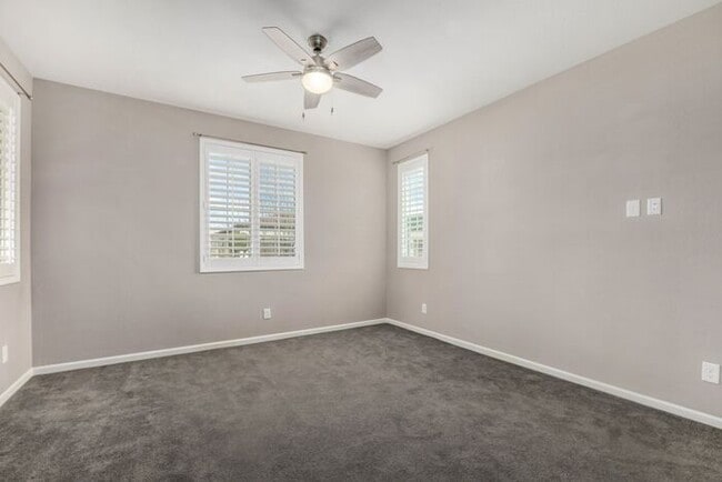 Building Photo - Beautiful Gilbert home located in the desirable Windhaven community!
