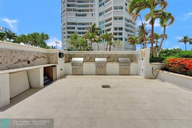 Building Photo - 1620 S Ocean Blvd