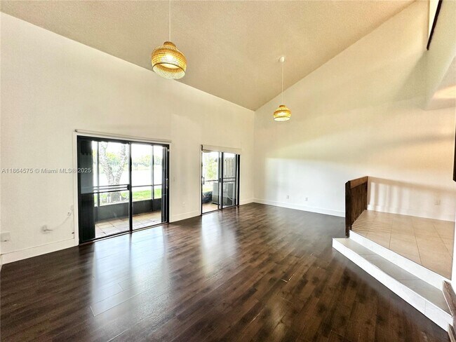 Building Photo - 4245 S Pine Island Rd