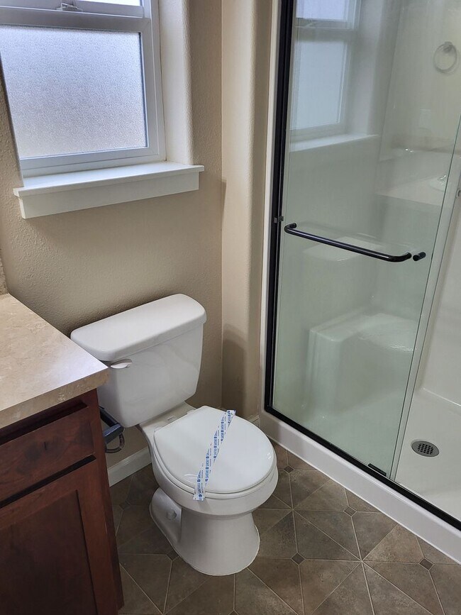 Building Photo - COLTON3607-3617