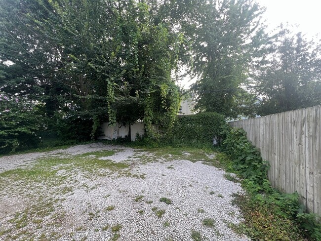 Building Photo - 1285 Cook Ave