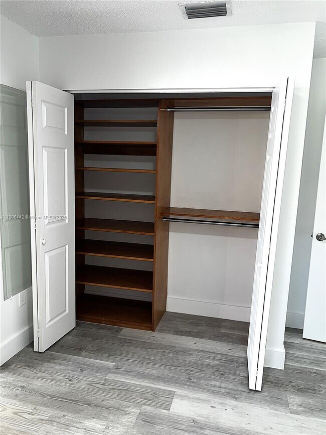 Building Photo - 13492 SW 38th Ln