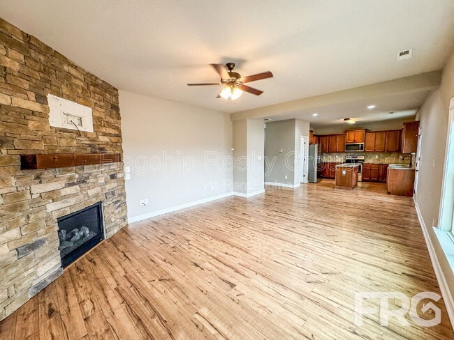 Building Photo - 419 Planters Ridge Dr