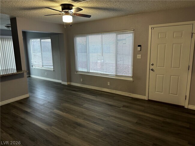 Building Photo - 3915 Cll Tereon