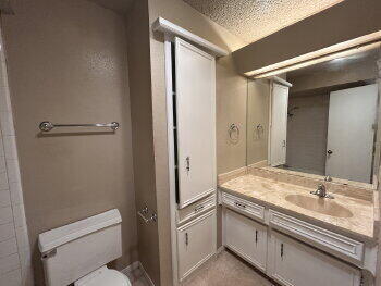 Building Photo - 4413 75th Dr