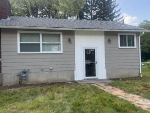 Building Photo - 57 Lawrence St