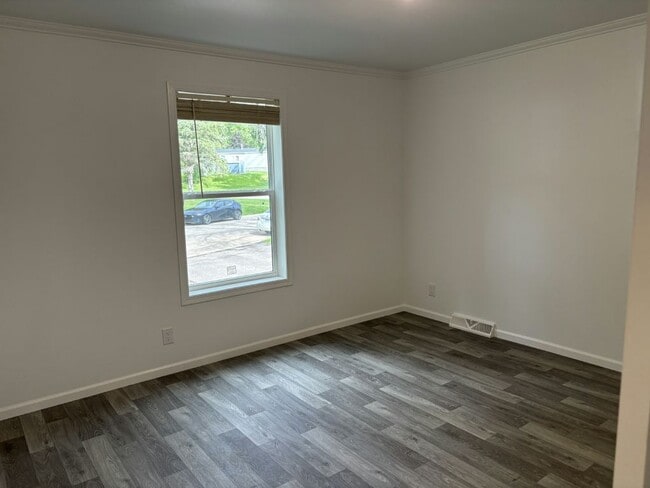 Building Photo - 498 Cimarron