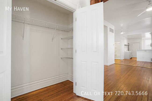 Building Photo - Large Renovated Historic Apartment in Five...