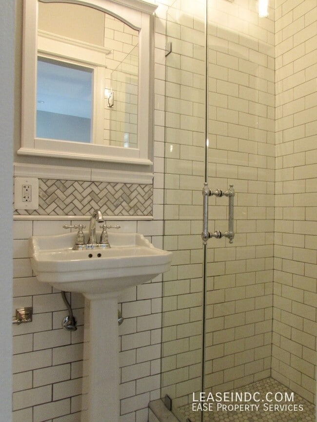 Building Photo - 3815 13th St NW