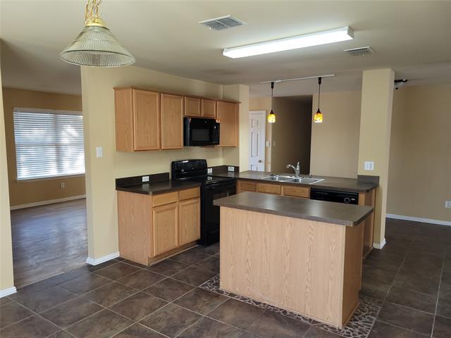 Building Photo - 614 Rolling Meadow Dr