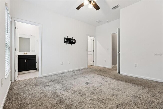 Building Photo - 781 Taurus Ln