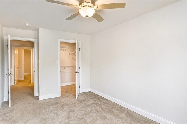 Building Photo - 2516 Adele Ct
