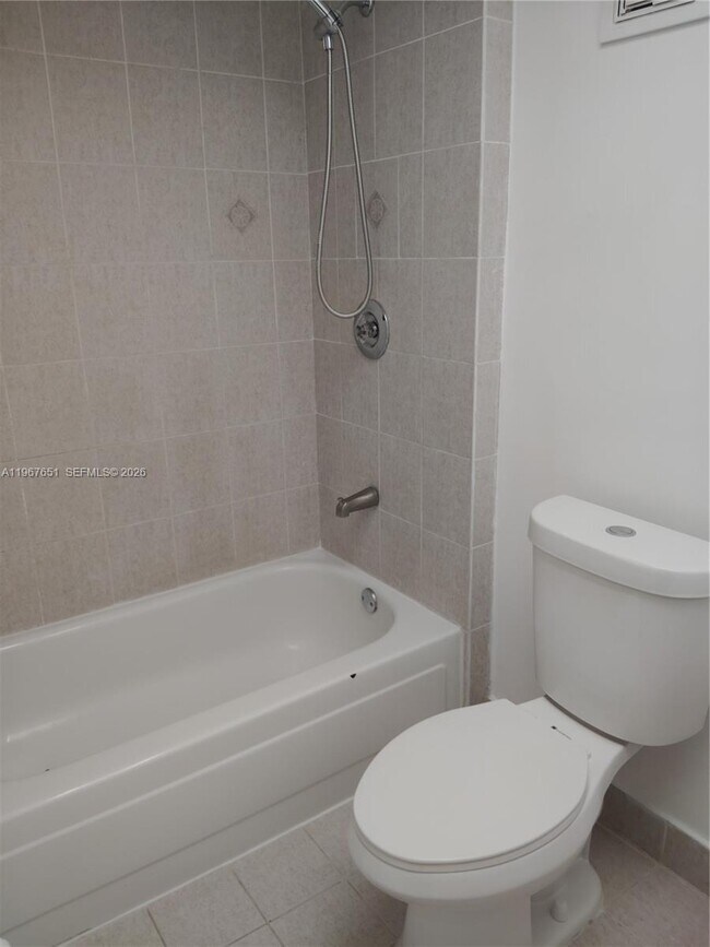 Building Photo - 8420 SW 133rd Avenue Rd