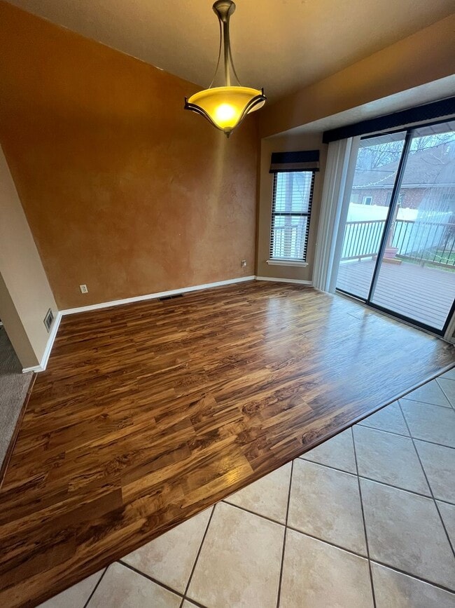 Building Photo - 3 Bedroom 3 Bathroom Highland area home.