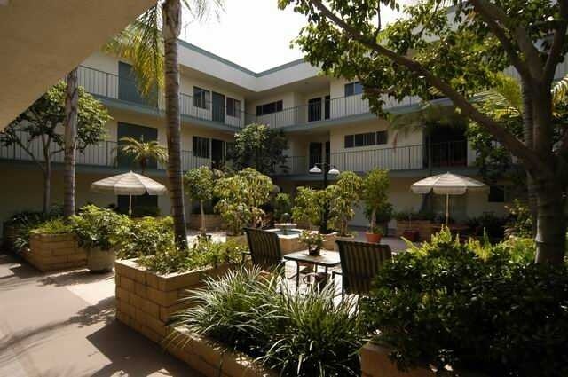 patio common area - 1187 E 3rd St