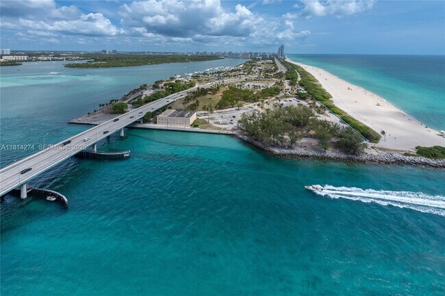 Building Photo - 10295 Collins Ave