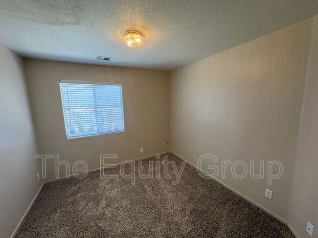 Building Photo - 3832 W Sweet Ave