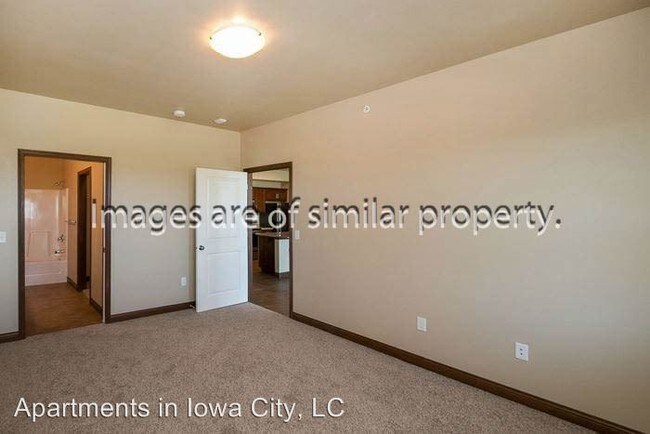 Building Photo - 602 S Dubuque St