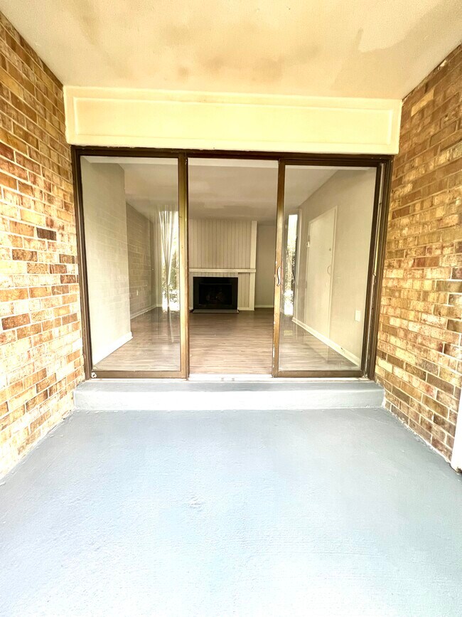Building Photo - 10528 Cross Fox Ln