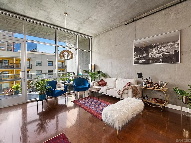 Building Photo - 1025 Island Ave