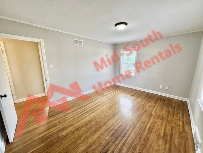 Building Photo - 1051 Mosby Rd