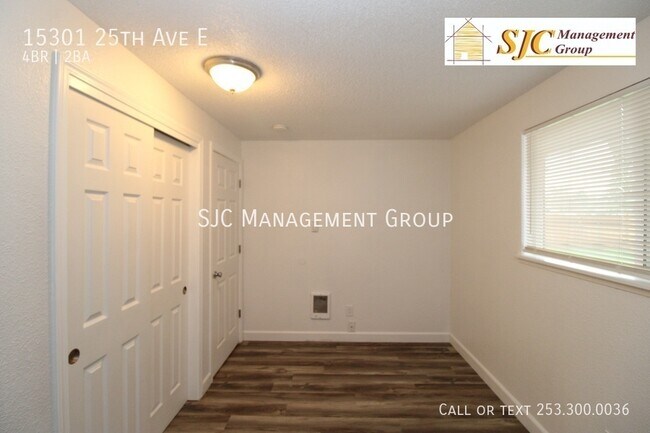 Building Photo - 15301 25th Ave E