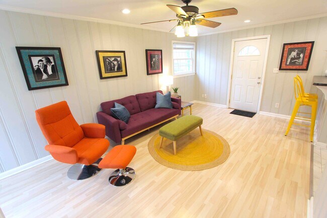 Building Photo - 2502 Woodyhill Dr