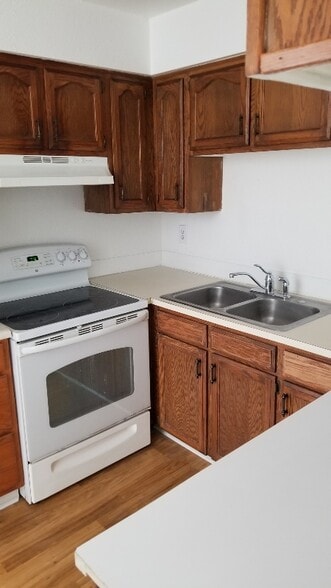 Primary Photo - 8000 W 10th Ave