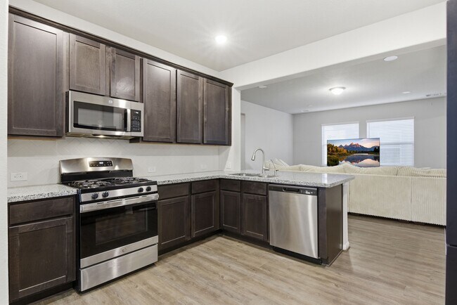 Building Photo - 8434 Beacon Bay Cir