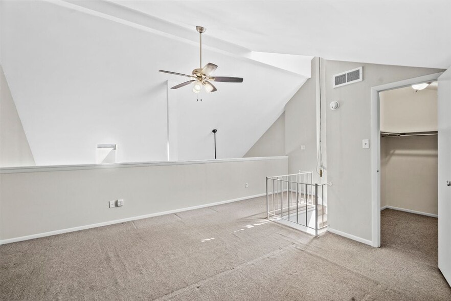 Building Photo - 9496 Convent Ln