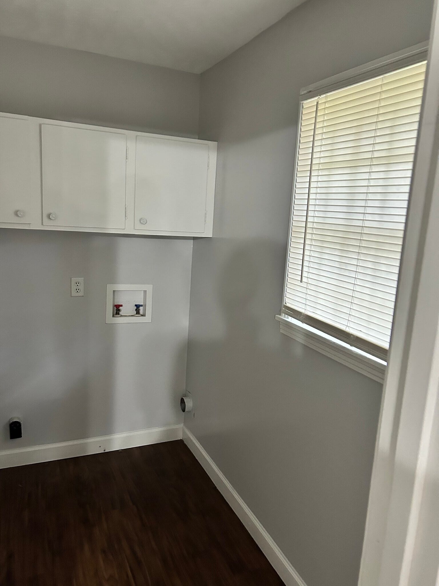 Building Photo - 102 Pine Island Dr