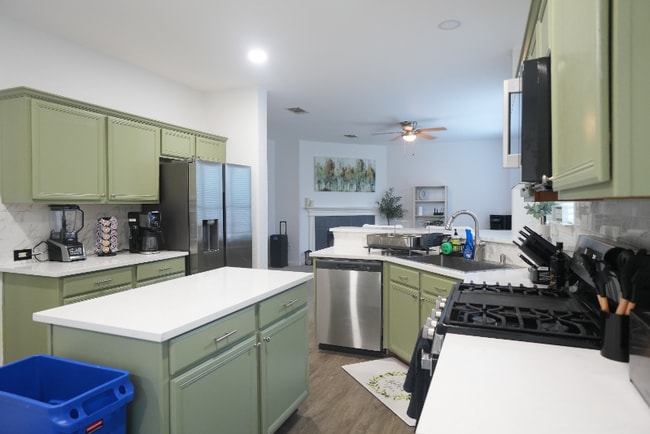 Building Photo - 1500 Mexican Heather Ct