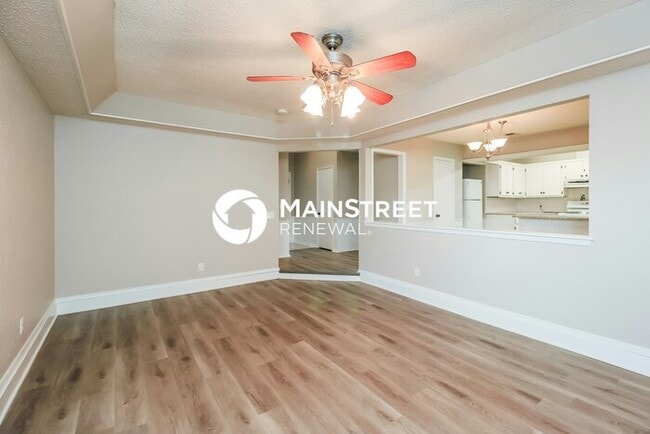 Building Photo - 3 Bedroom Pet-Friendly Home in MOORE, OK with Main Street Renewal