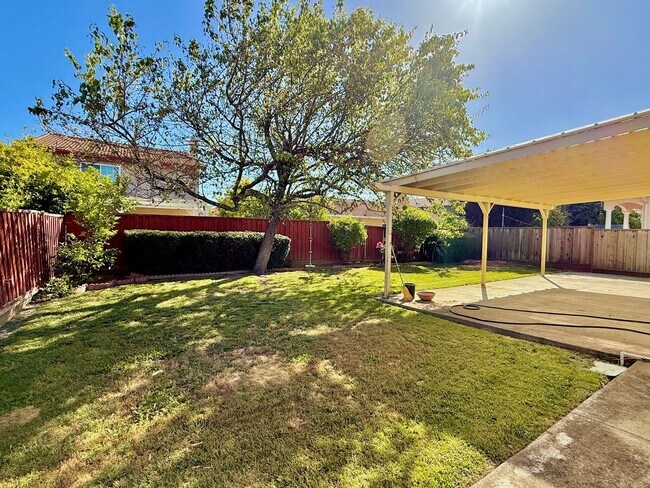 Building Photo - $4,100 - GORGEOUS 4 BEDROOM UNION CITY HOME