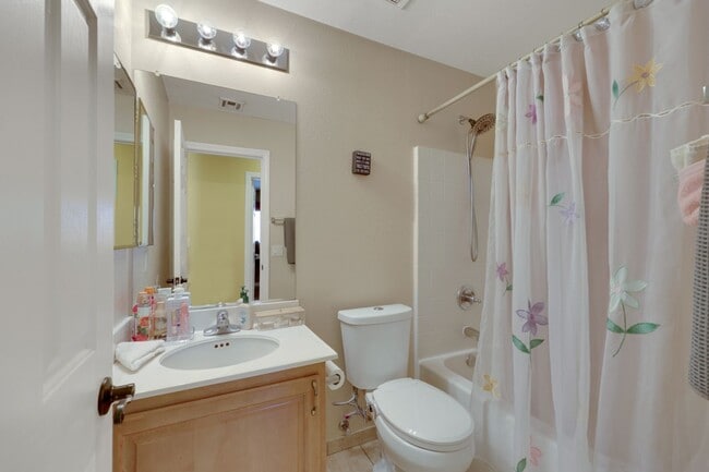 Building Photo - Southern Highlands 3 Bed 2 Bath Single-Story Home with Large Kitchen, Open Layout, Covered Patio