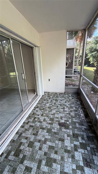 Building Photo - 4061 NW 9th Ave